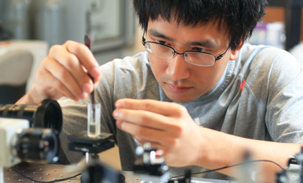 Zhao Zhang does faculty research